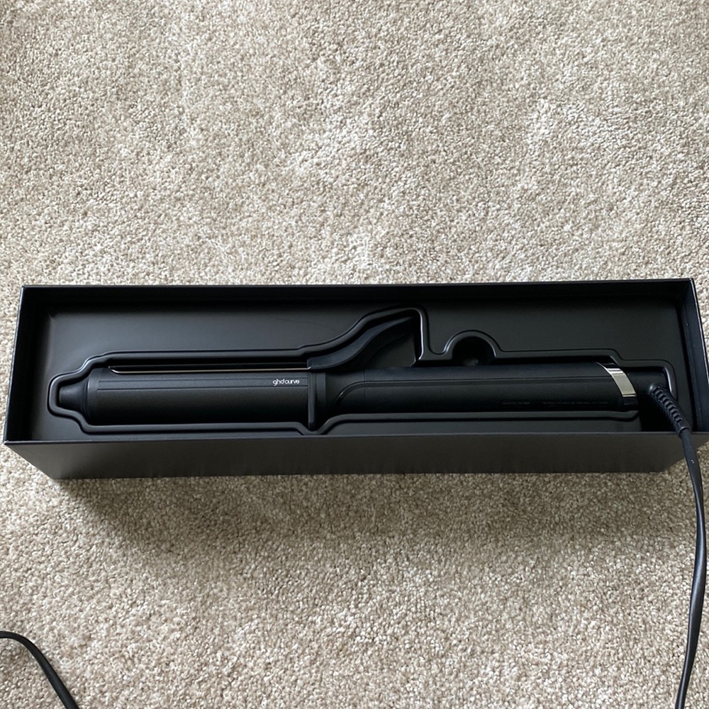 ghd Curve Iron - Soft Curl 1.25 *barely used*
